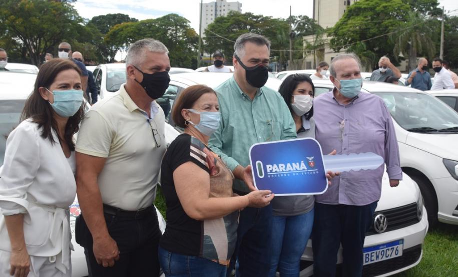 Estado entrega 26 veículos e assina convênio de R$ 5 milhões em Cianorte