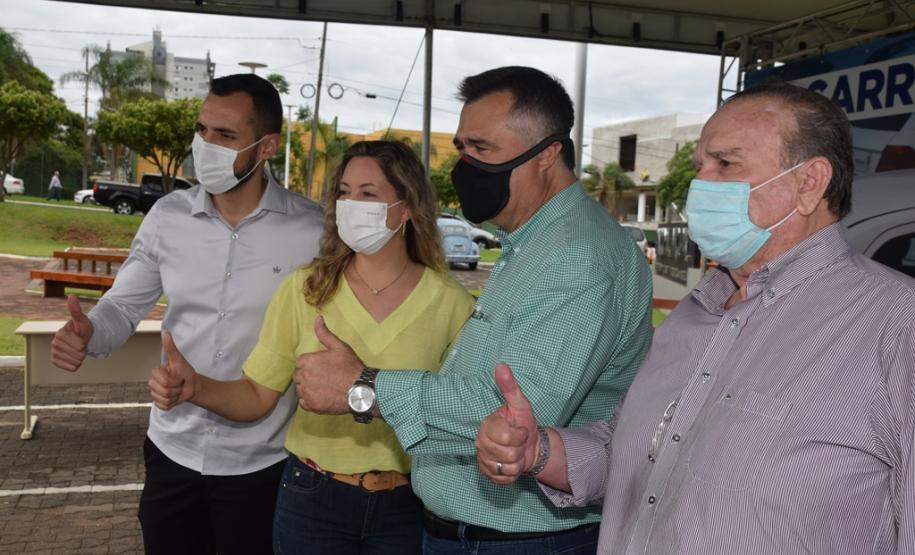 Estado entrega 26 veículos e assina convênio de R$ 5 milhões em Cianorte