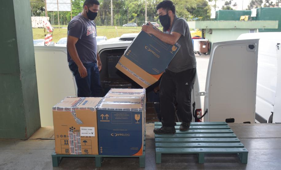 Estado recebe novas doses de vacinas contra a Covid-19 para adolescentes