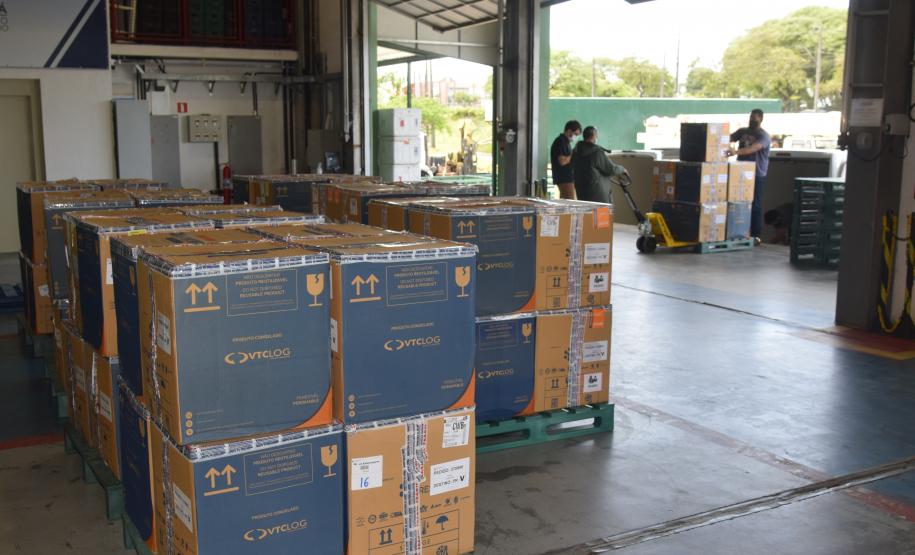 Estado recebe novas doses de vacinas contra a Covid-19 para adolescentes