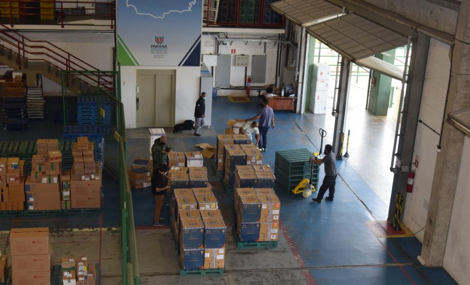 Estado recebe novas doses de vacinas contra a Covid-19 para adolescentes