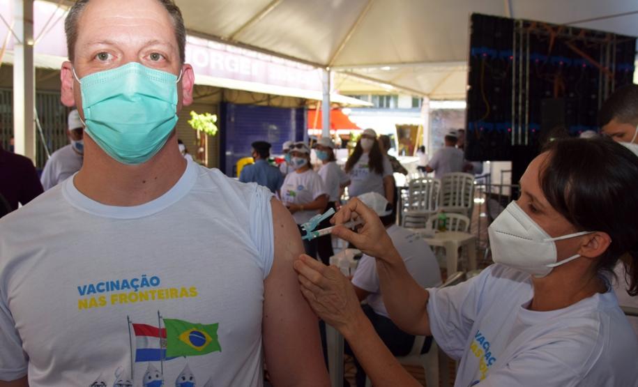 Paraná e Ministérios da Saúde do Brasil e Paraguai realizam testagem e vacinação na fronteira