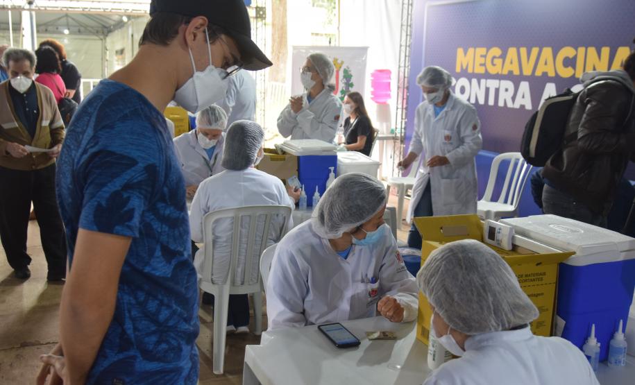 Força-tarefa da vacinação para segunda dose e dose reforço contra a Covid-19 começa neste sábado