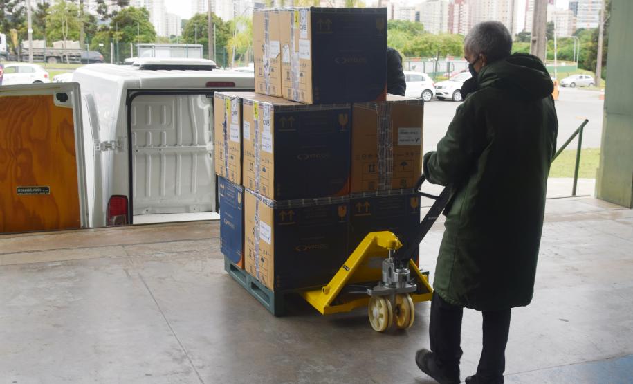 Estado recebe mais de 67,8 mil vacinas contra a Covid-19 nesta terça