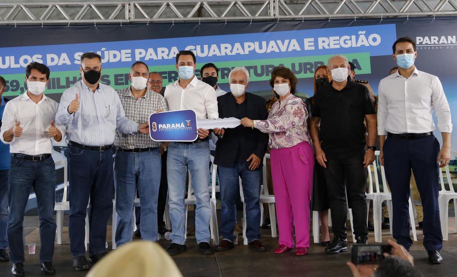 Governo entrega 67 veículos para Saúde de Guarapuava e Região