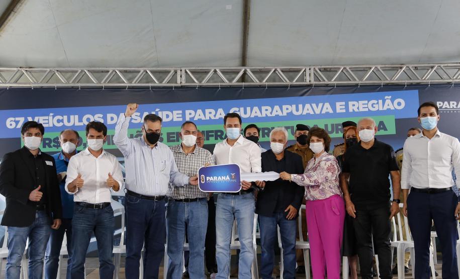 Governo entrega 67 veículos para Saúde de Guarapuava e Região