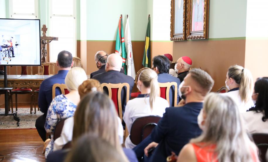 Santa Casa de Curitiba recebe equipamento de última geração