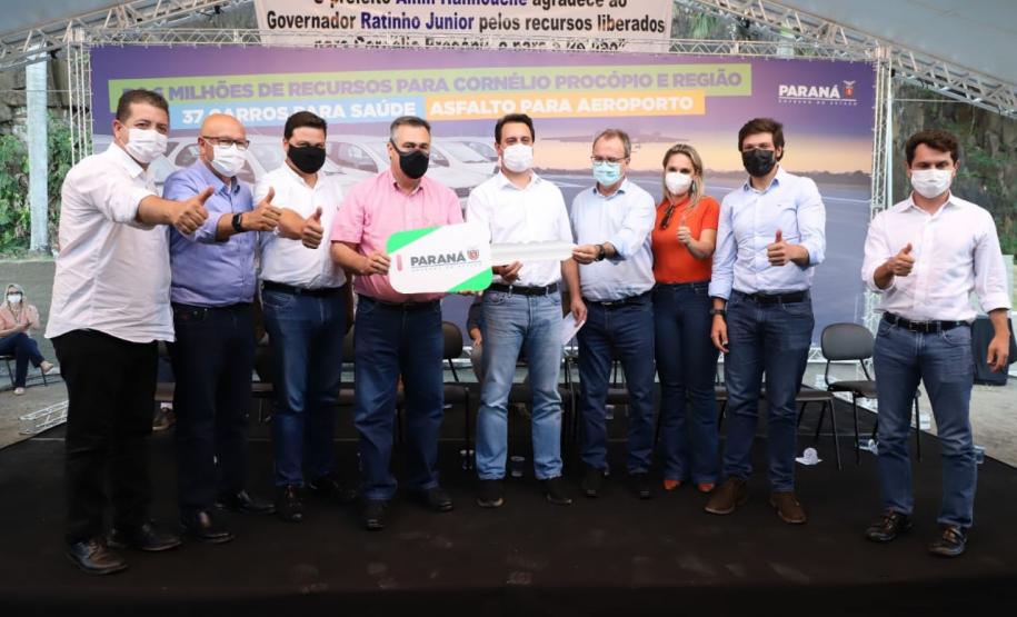 Governo entrega 37 carros para a Saúde da Região de Cornélio Procópio