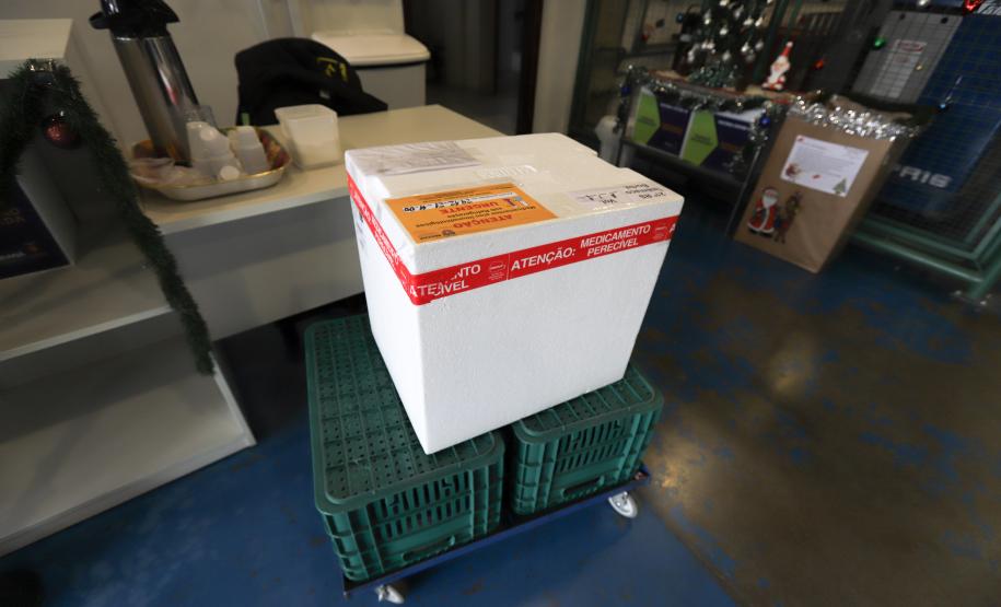 Saúde distribui 79,3 mil vacinas contra a Covid-19 e reforça imunização no Paraná neste fim de ano