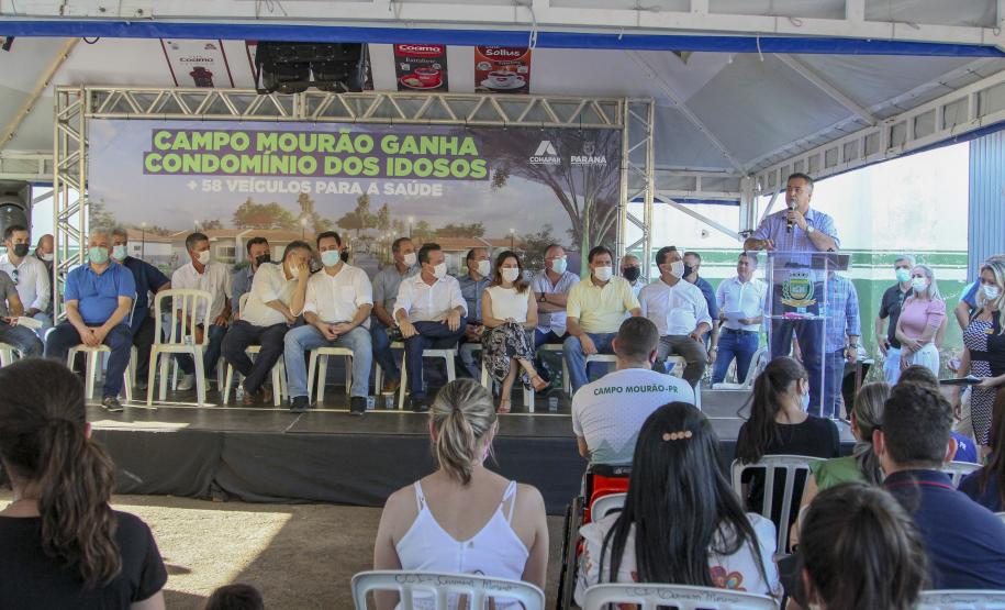 Governador entrega 58 carros para fortalecer a saúde na região de Campo Mourão