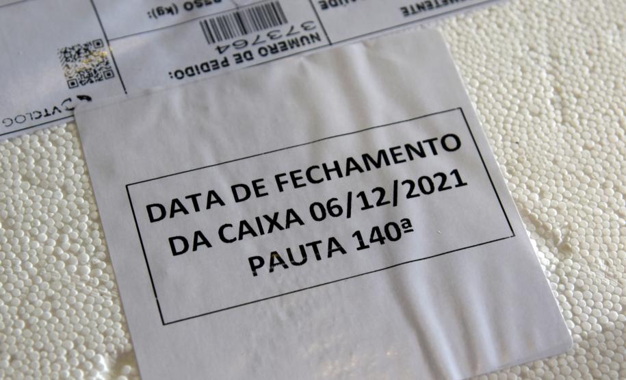 Paraná recebe novas vacinas contra a Covid-19 para dose reforço da população