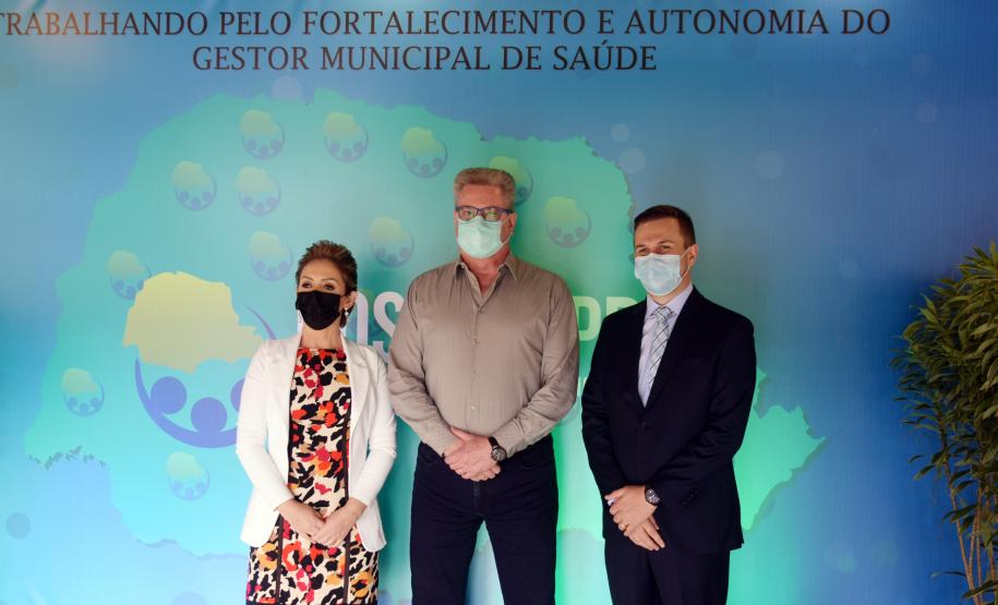 Secretário agradece parceria com os municípios na posse da nova diretoria do Cosems