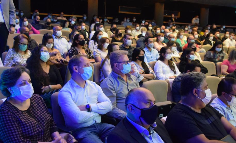 Secretário agradece parceria com os municípios na posse da nova diretoria do Cosems