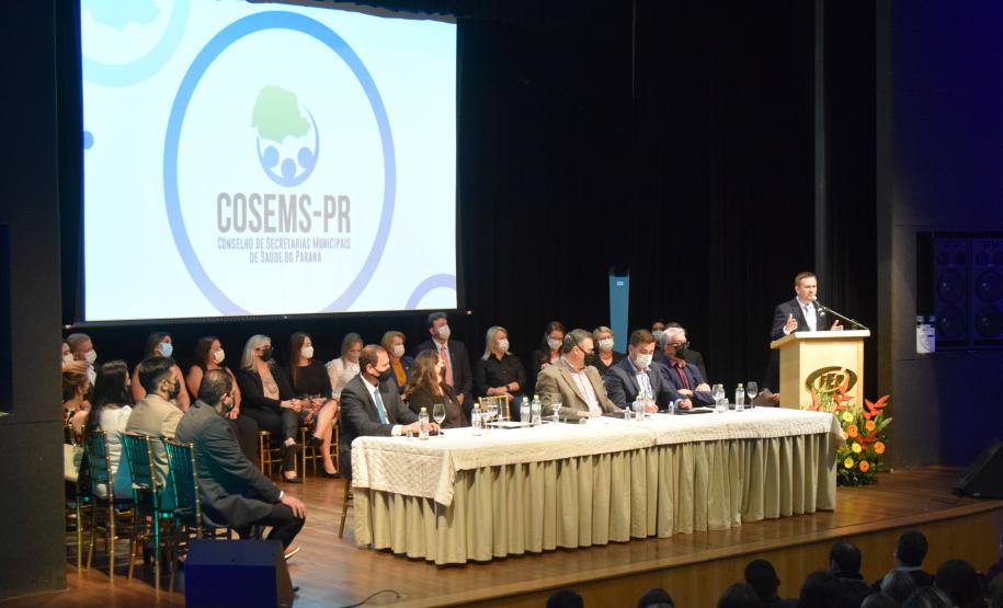 Secretário agradece parceria com os municípios na posse da nova diretoria do Cosems