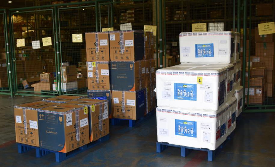 A Secretaria de Estado da Saúde (Sesa) recebeu nesta quarta-feira (8) mais 240.548 vacinas contra a Covid-19.