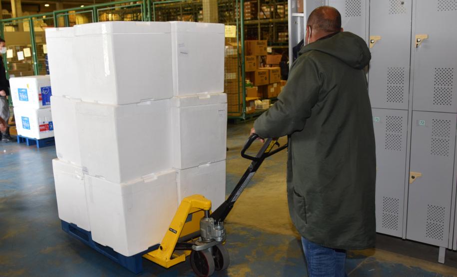 A Secretaria de Estado da Saúde (Sesa) recebeu nesta quarta-feira (8) mais 240.548 vacinas contra a Covid-19.