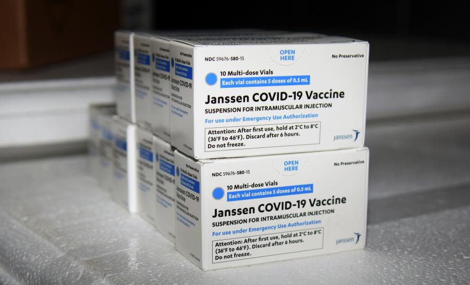 A Secretaria de Estado da Saúde (Sesa) recebeu nesta quarta-feira (8) mais 240.548 vacinas contra a Covid-19.