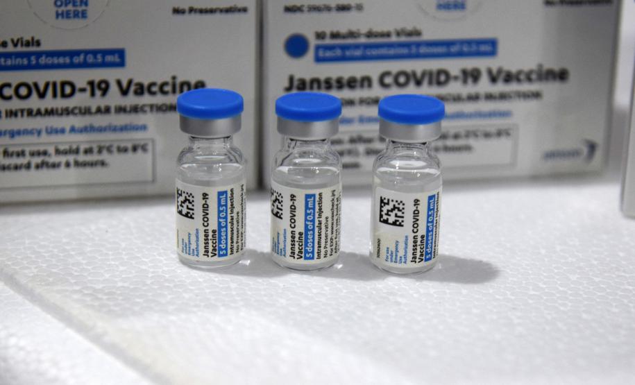A Secretaria de Estado da Saúde (Sesa) recebeu nesta quarta-feira (8) mais 240.548 vacinas contra a Covid-19.