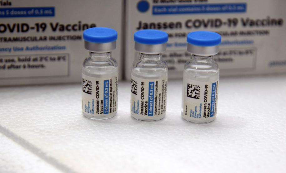 A Secretaria de Estado da Saúde (Sesa) recebeu nesta quarta-feira (8) mais 240.548 vacinas contra a Covid-19.