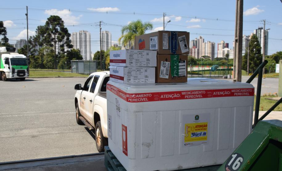 Saúde distribui mais de 260 mil vacinas contra a Covid-19 nesta terça-feira