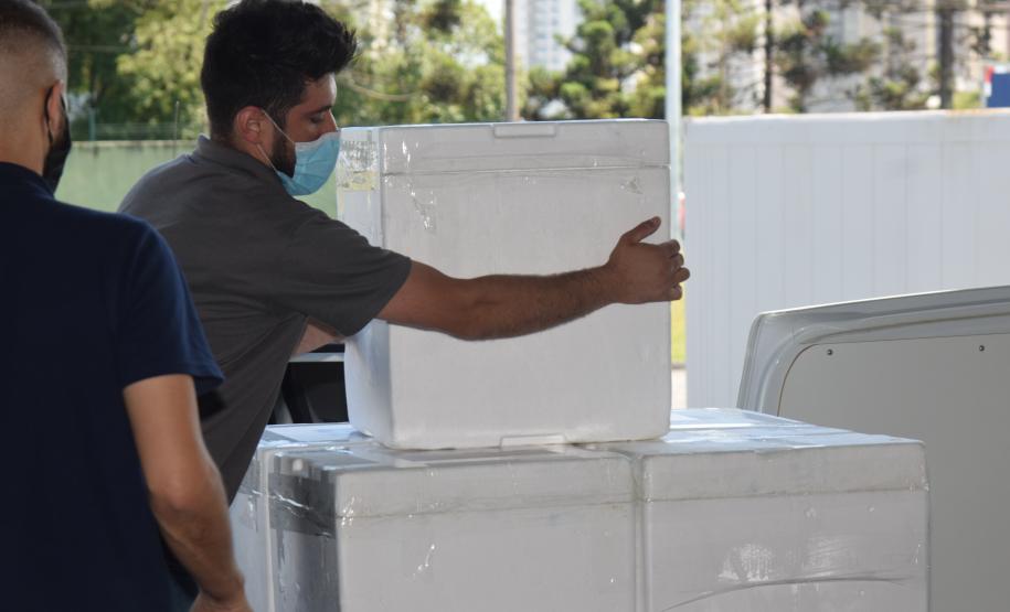 Mais 138 mil vacinas contra a Covid-19 para dose reforço chegam ao Estado