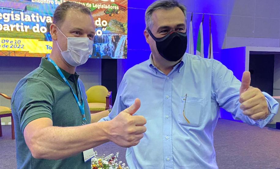 Ações de enfrentamento da pandemia no Paraná são apresentadas para legisladores municipais do Oeste