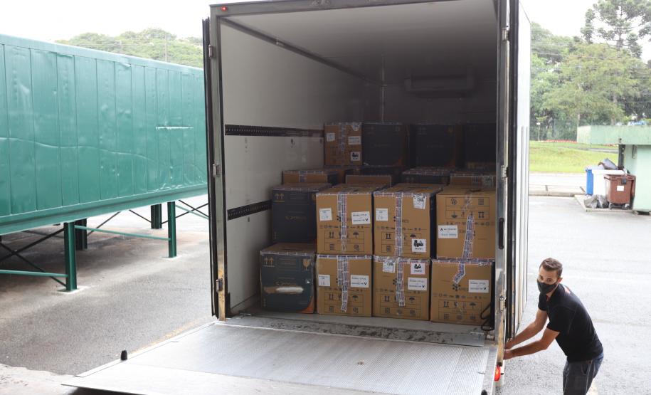 Saúde recebe maior remessa de vacinas contra a Covid-19 desde o início da campanha de vacinação