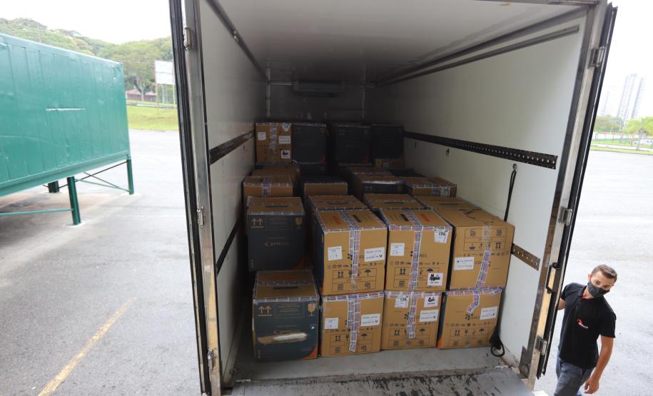 Saúde recebe maior remessa de vacinas contra a Covid-19 desde o início da campanha de vacinação