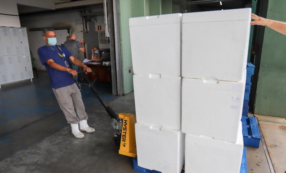 Saúde recebe maior remessa de vacinas contra a Covid-19 desde o início da campanha de vacinação