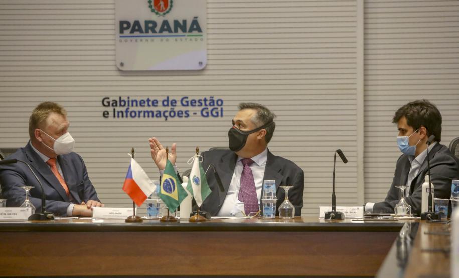 Saúde recebe doação de camas hospitalares de empresa tcheca