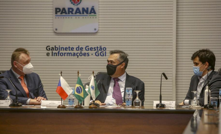 Saúde recebe doação de camas hospitalares de empresa tcheca