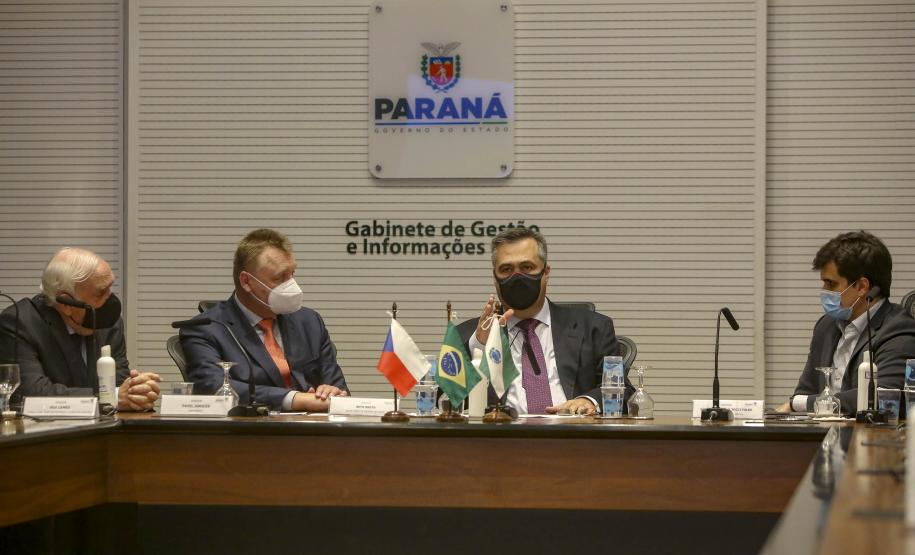 Saúde recebe doação de camas hospitalares de empresa tcheca