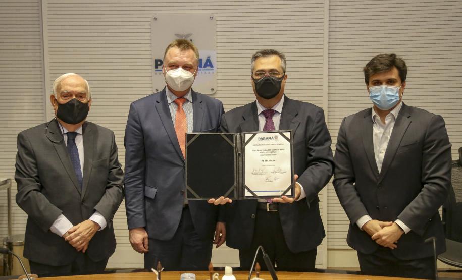 Saúde recebe doação de camas hospitalares de empresa tcheca