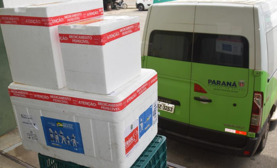 Estado distribui mais 315 mil vacinas contra a Covid-19 e 634 mil testes rápidos