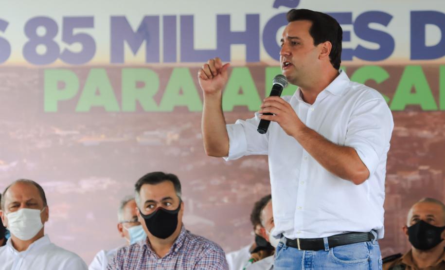 Com entrega de carros, Estado libera R$ 13 milhões para saúde da região de Apucarana