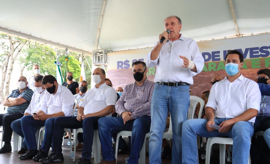 Com entrega de carros, Estado libera R$ 13 milhões para saúde da região de Apucarana