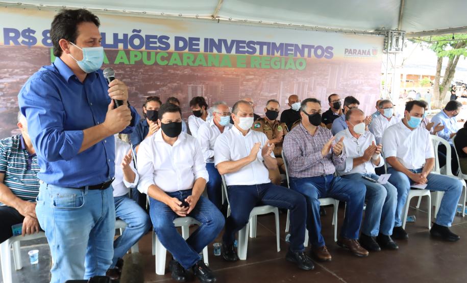 Com entrega de carros, Estado libera R$ 13 milhões para saúde da região de Apucarana