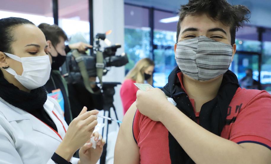 Vacinação contra a Covid-19: saiba qual é o intervalo correto entre as doses