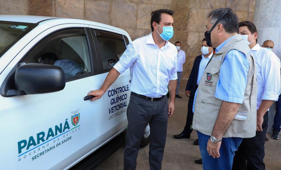 Governador entrega 42 caminhonetes para reforçar trabalho de vigilância ambiental