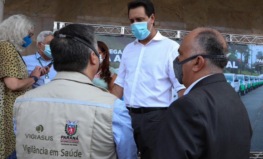 Governador entrega 42 caminhonetes para reforçar trabalho de vigilância ambiental