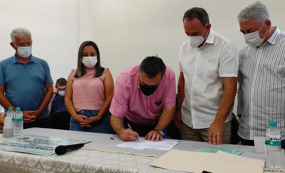 Secretário visita municípios e autoriza obras e ampliações no Oeste e Noroeste do Estado