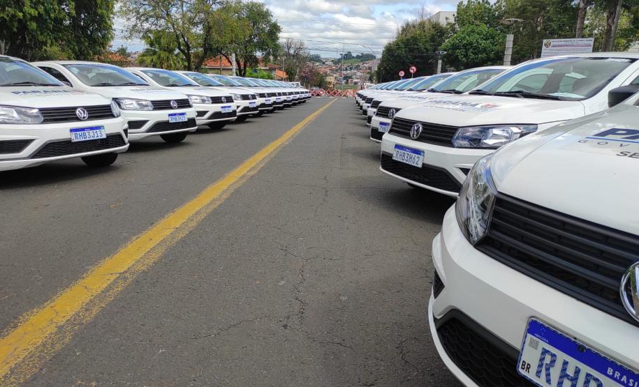 Saúde entrega novos veículos para a região de Telêmaco Borba e autoriza R$ 3,9 milhões em investimentos