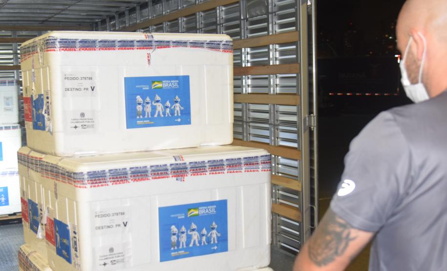 Com a chegada de mais 80,6 mil vacinas pediátricas, Paraná soma 256,8 mil doses nesta semana