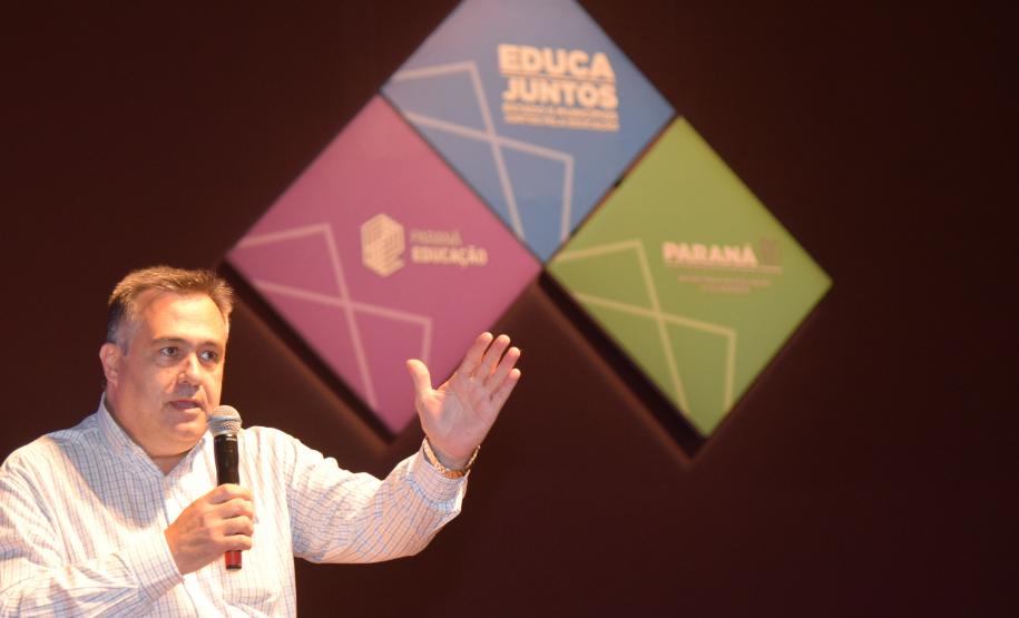 Importância da vacinação infantil contra a Covid-19 é reforçada em evento da Educação