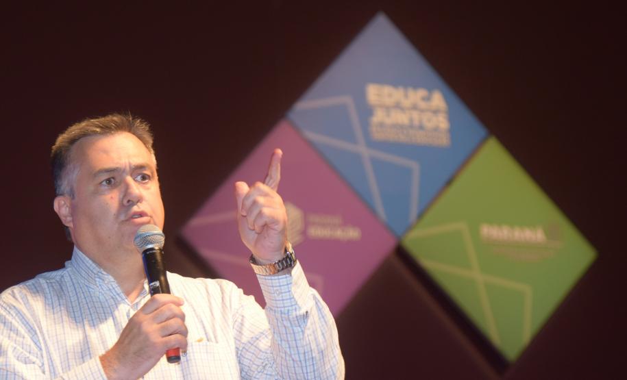 Importância da vacinação infantil contra a Covid-19 é reforçada em evento da Educação