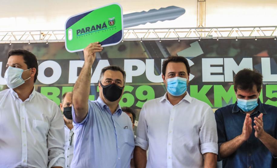 Saúde entrega 87 veículos e autoriza mais de R$ 11 milhões em investimentos para Londrina e região