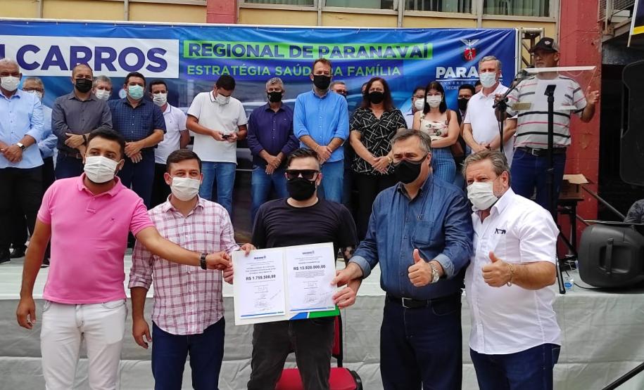 Saúde entrega 51 e veículos e liberação de quase R$ 14 milhões de investimentos na região de Paranavaí