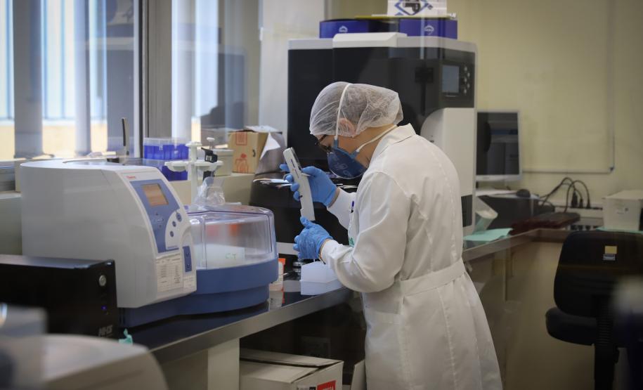 Laboratório Central do Estado (Lacen/PR) - 10/02/2022.