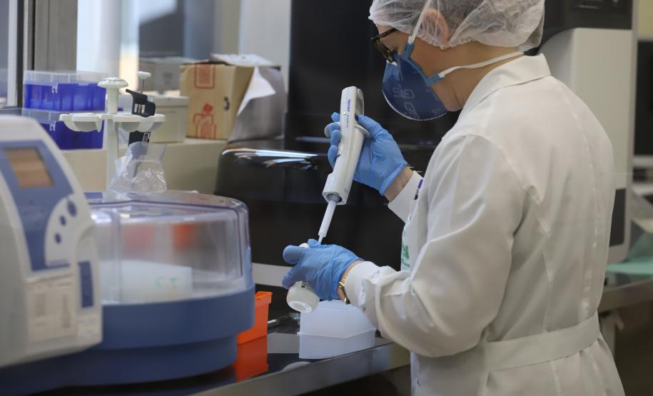 Laboratório Central do Estado (Lacen/PR) - 10/02/2022.