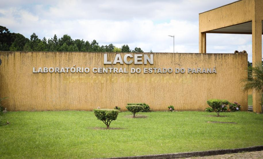 Laboratório Central do Estado (Lacen/PR) - 10/02/2022.